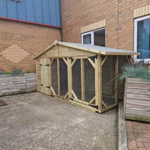 8 X 4 ft Single Animal Housing